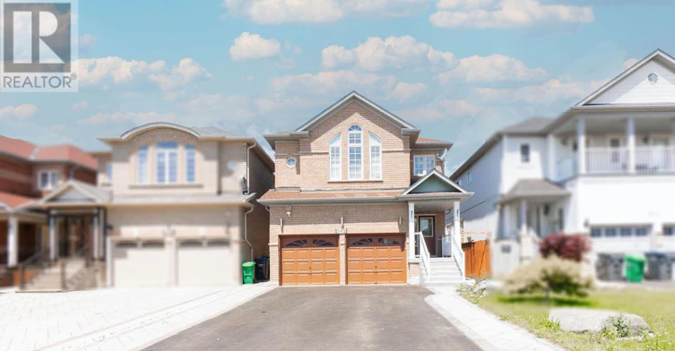 545 Warhol Way, Mississauga, ON, L5W 1M2