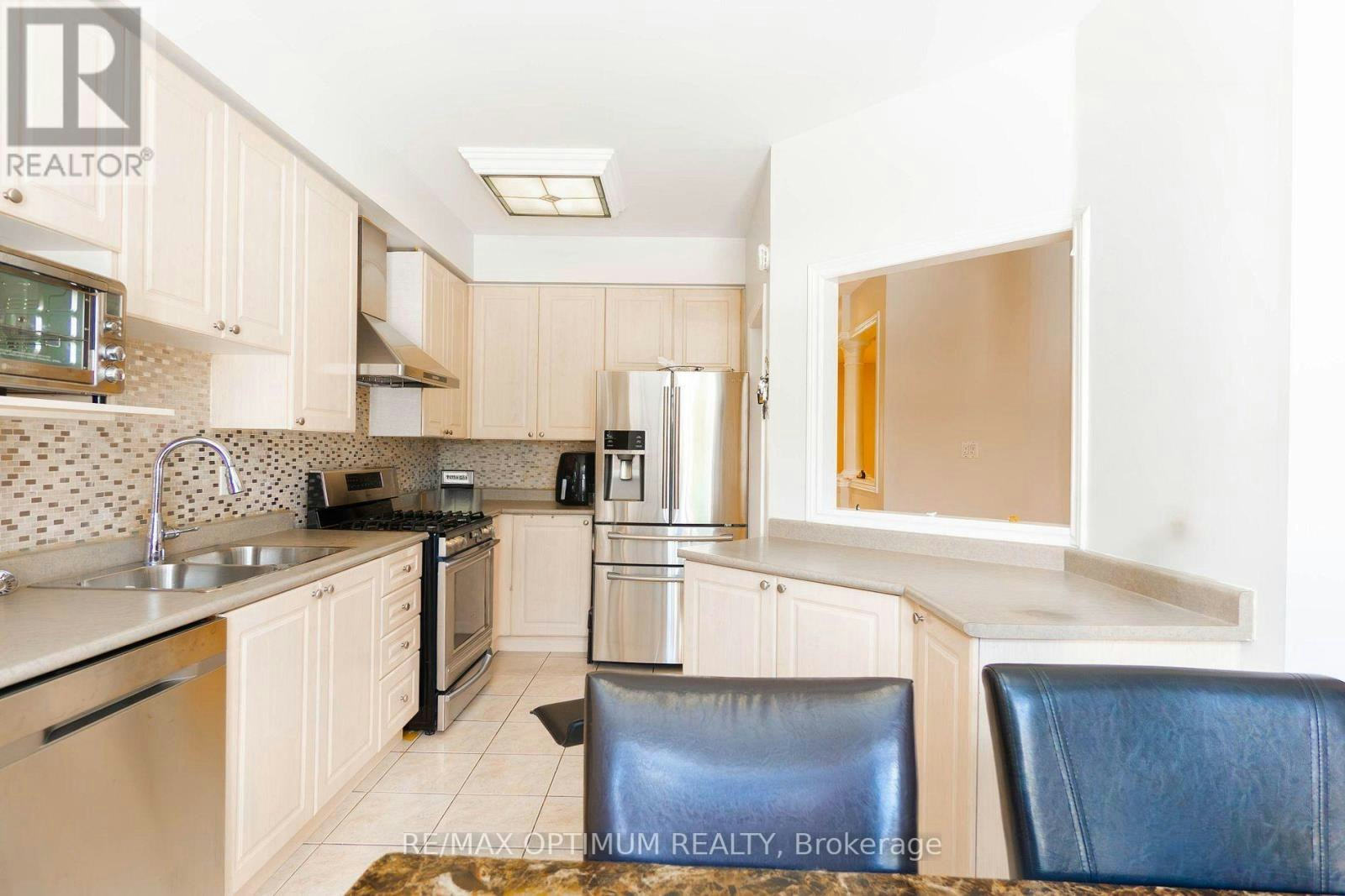 545 Warhol Way, Mississauga, ON, L5W 1M2 - 13