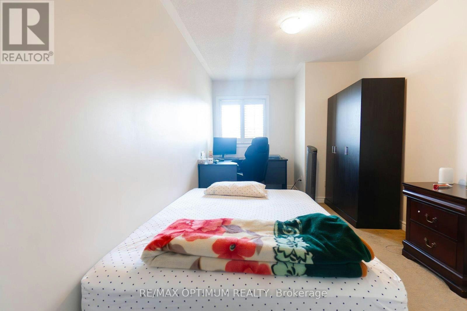 545 Warhol Way, Mississauga, ON, L5W 1M2 - 19