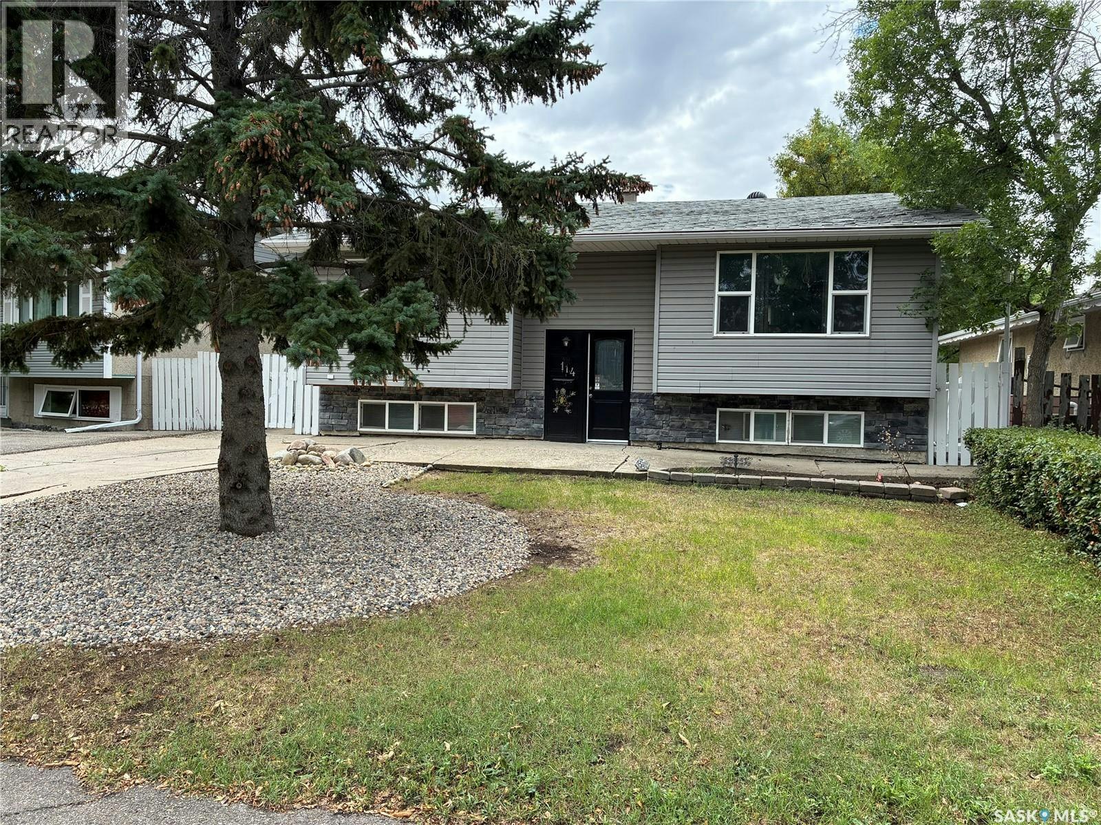114 Rothwell Crescent, Regina, SK, S4N 1R6