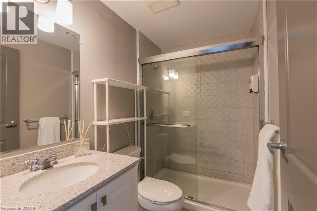 609-321 Spruce Street, Waterloo, ON, N2L 0G4 - 4