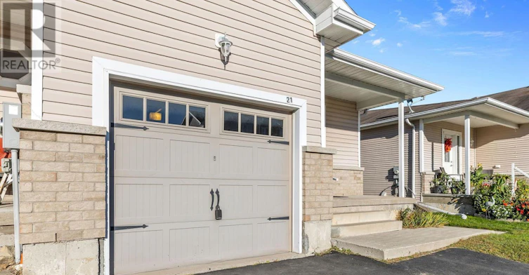 21-21 Perthmore Street, Perth, ON, K7H 3P1 - 2