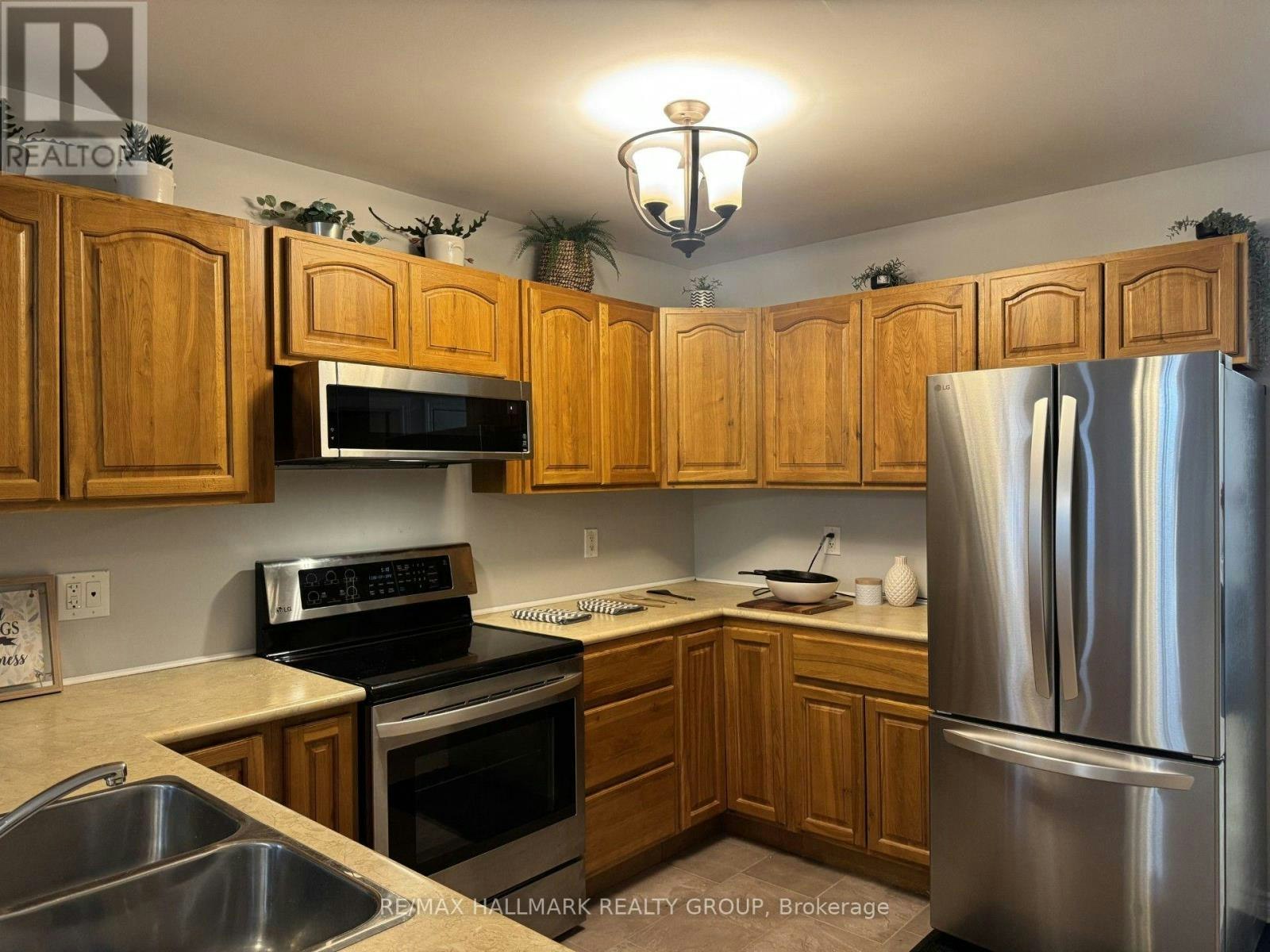21-21 Perthmore Street, Perth, ON, K7H 3P1 - 6