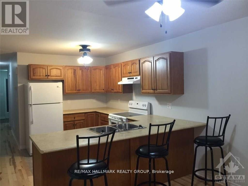 21-21 Perthmore Street, Perth, ON, K7H 3P1 - 4