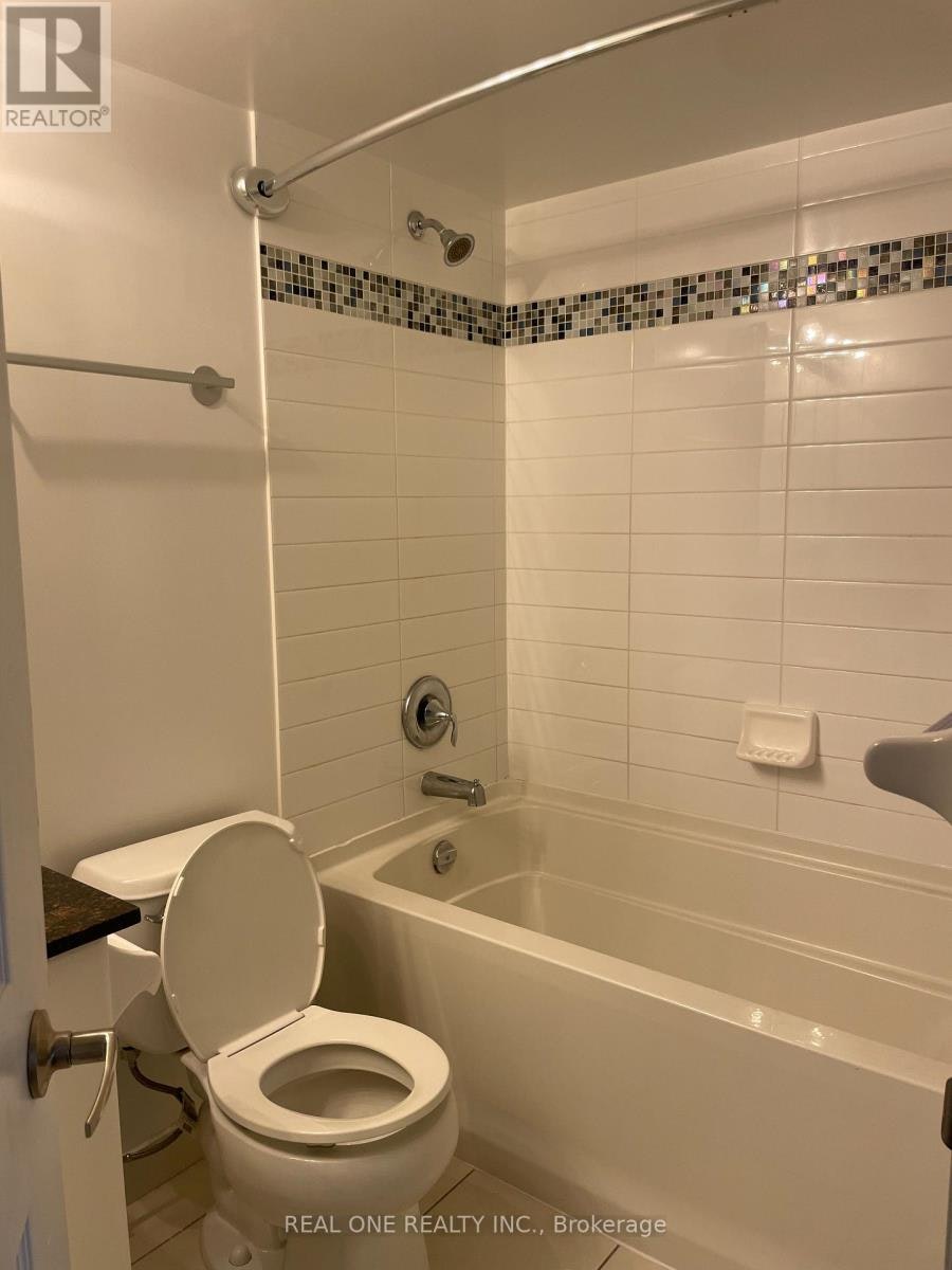 606-75 King William Crescent, Richmond Hill, ON, L4B 0C1 - 18