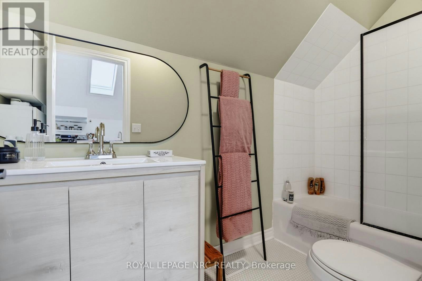 2-52 Queens Circle, Fort Erie, ON, L0S 1B0 - 10