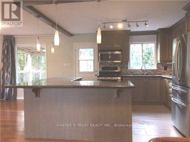38 Penwick Crescent, Richmond Hill, ON, L4C 5B4 - 4