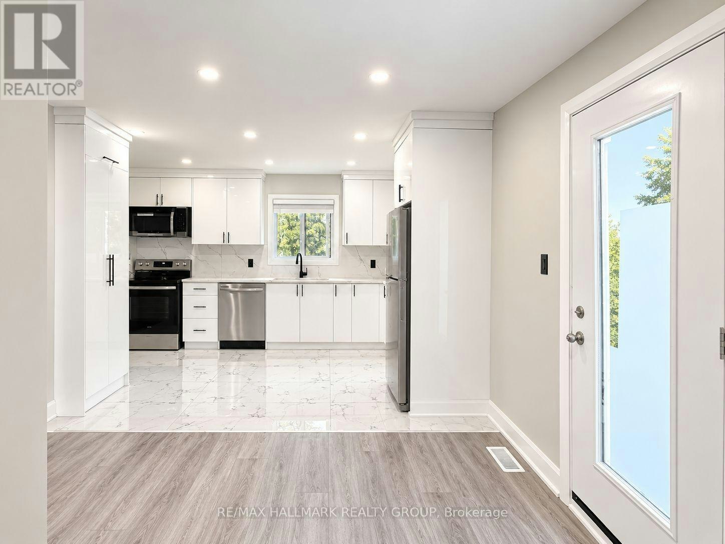 3A-131 Camelia Avenue, Ottawa, ON, K1K 2X5 - 2