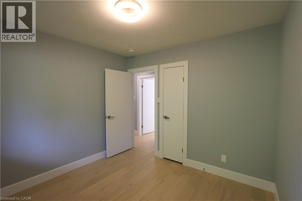 Upper-543 Dunbar Road S, Kitchener, ON, N2M 2X1 - 11