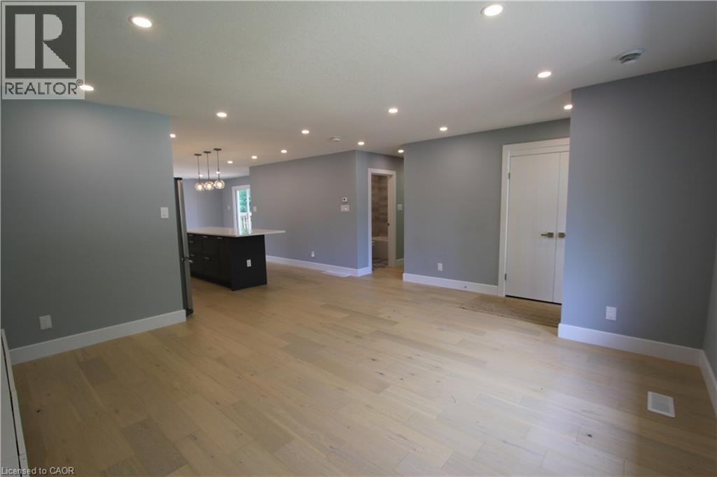 Upper-543 Dunbar Road S, Kitchener, ON, N2M 2X1 - 19