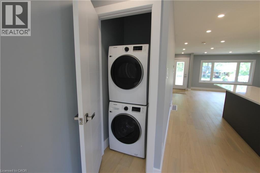 Upper-543 Dunbar Road S, Kitchener, ON, N2M 2X1 - 29