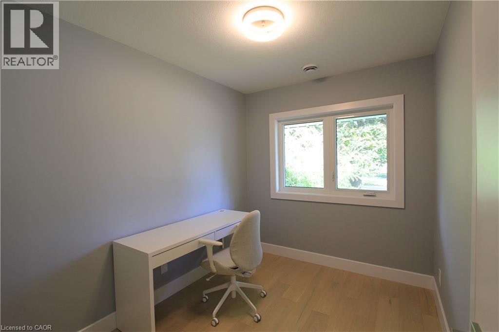 Upper-543 Dunbar Road S, Kitchener, ON, N2M 2X1 - 7