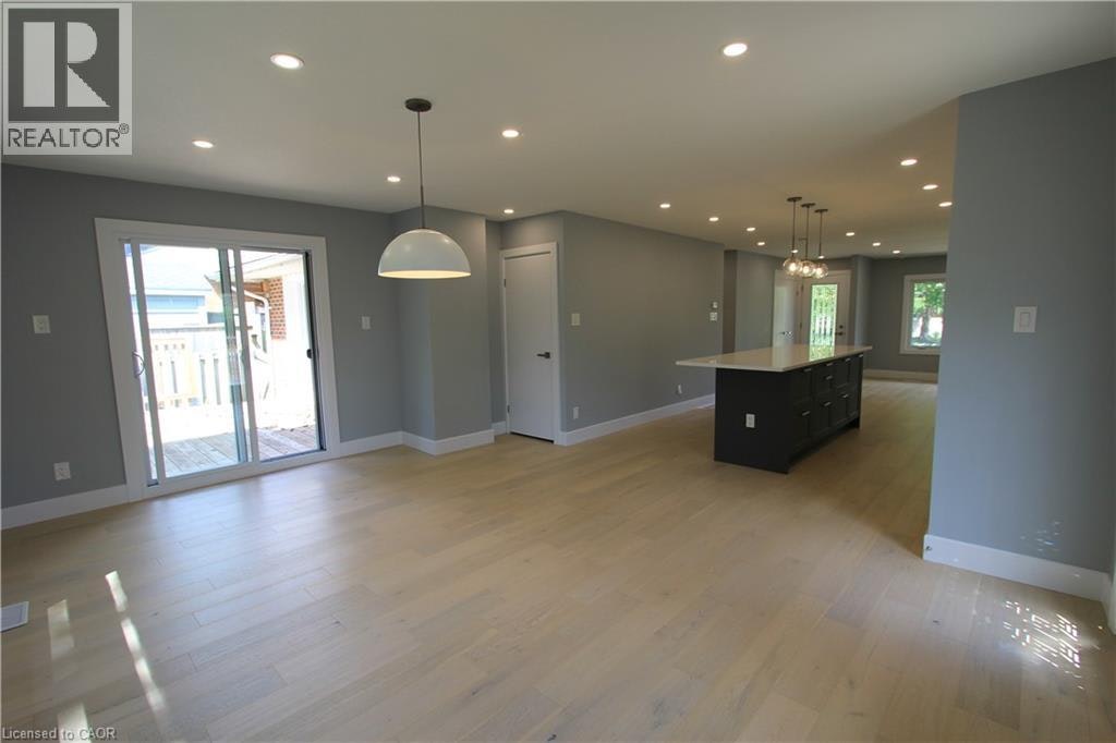 Upper-543 Dunbar Road S, Kitchener, ON, N2M 2X1 - 27