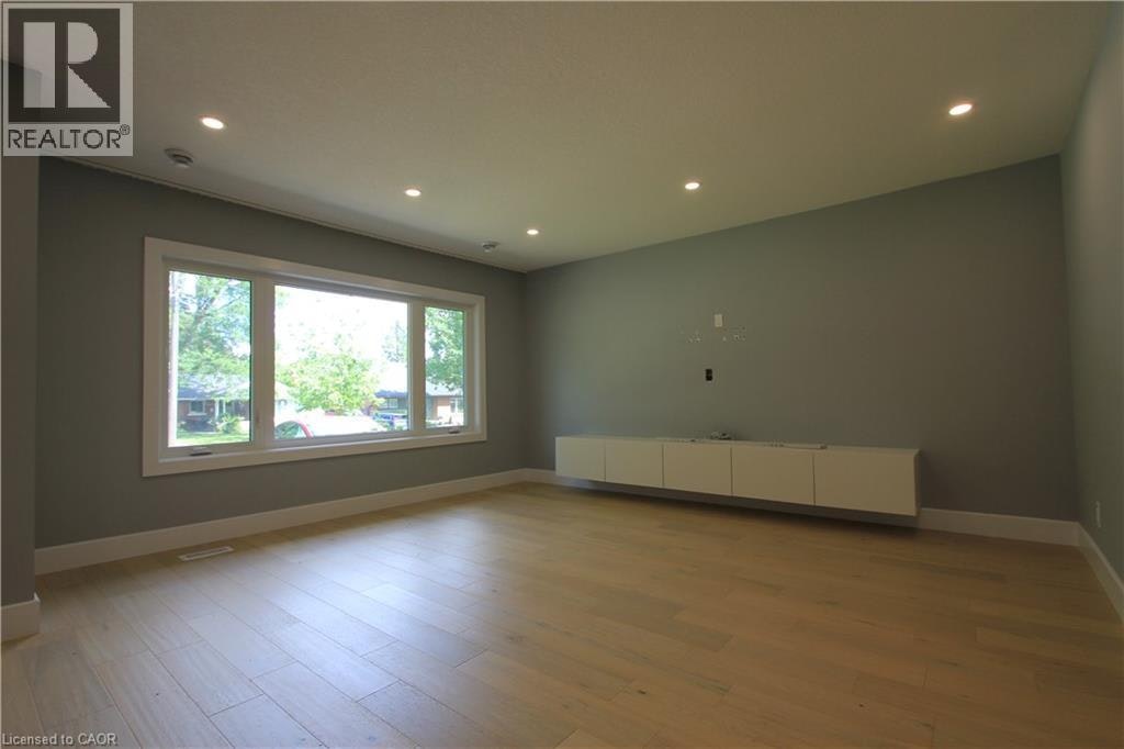 Upper-543 Dunbar Road S, Kitchener, ON, N2M 2X1 - 18