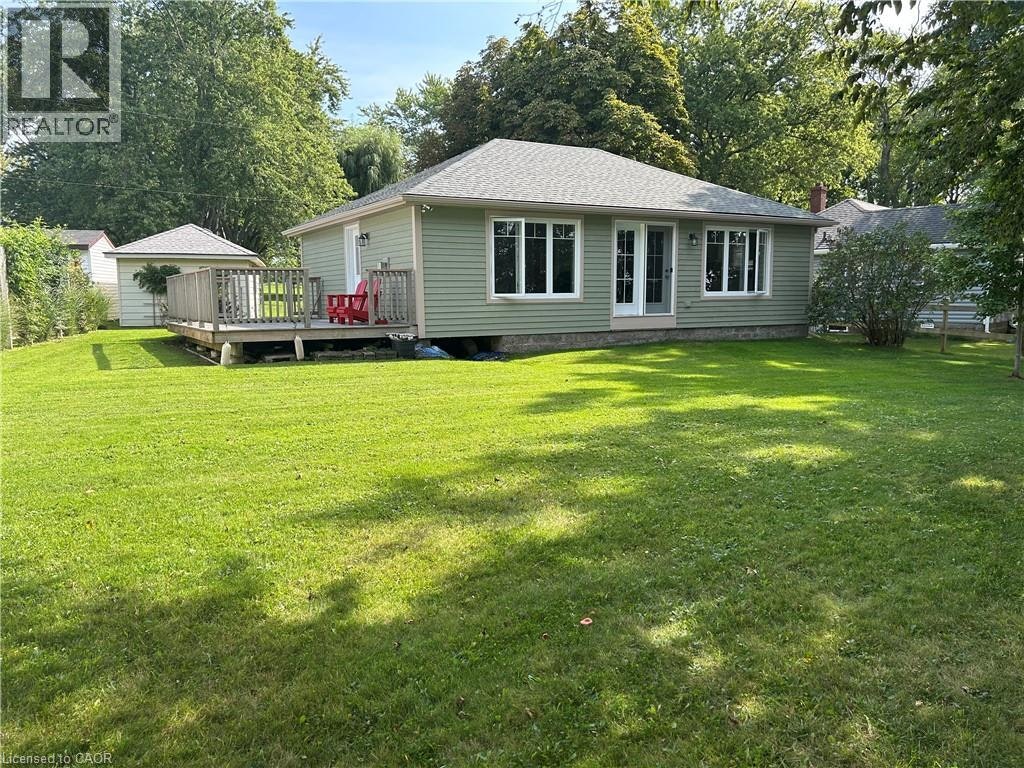 23 Upper Mohawk Point, Cayuga, ON, N0A 1K0
