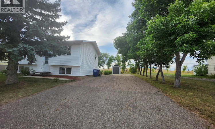 413 2nd Street N