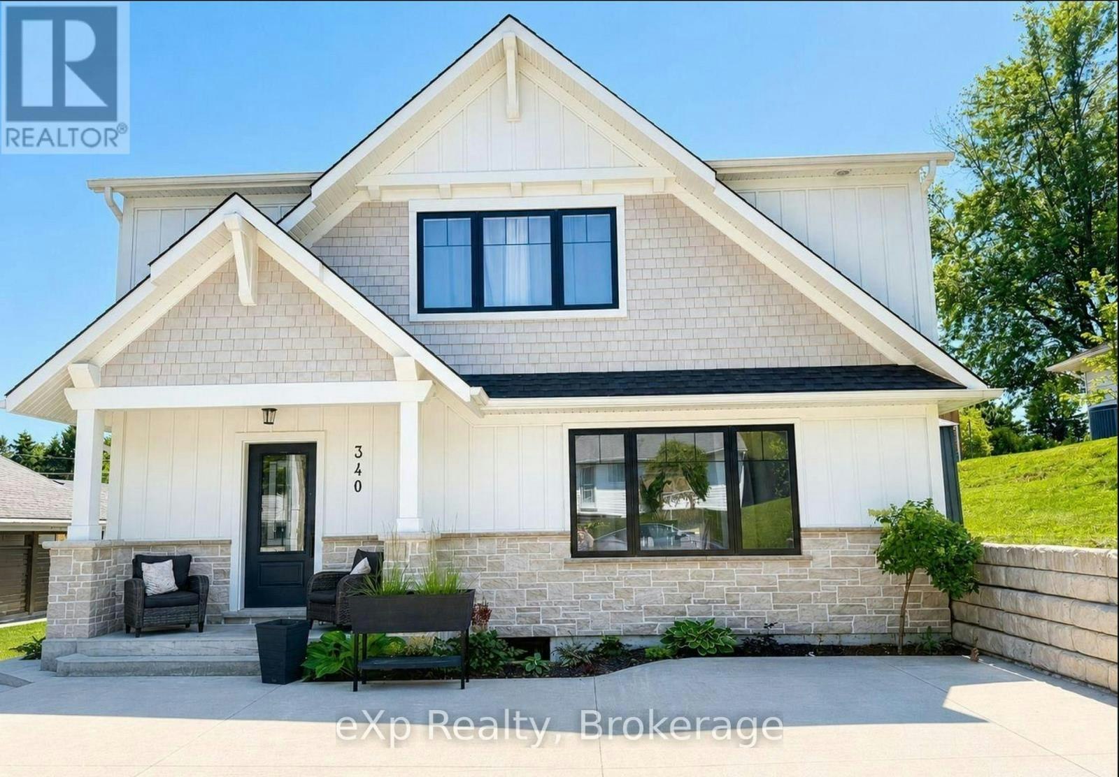 A UPPER-340 Nelson Street, Kincardine, ON, N2Z 1X7