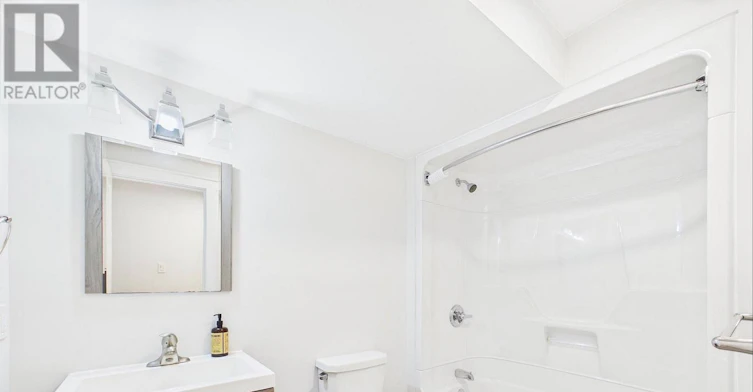B LOWER-966 Charles Street, Kincardine, ON, N2Z 2C3 - 7