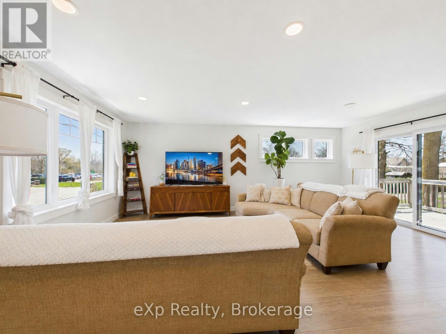 A UPPER-966 Charles Street, Kincardine, ON, N2Z 2C3 - 4