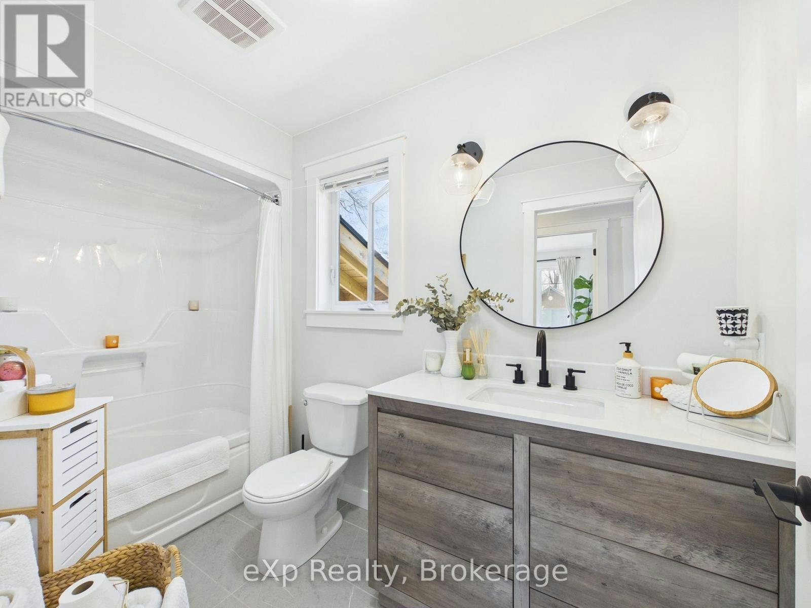 A UPPER-966 Charles Street, Kincardine, ON, N2Z 2C3 - 9