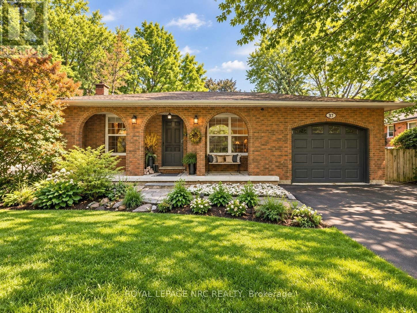 37 Spruceside Crescent, Pelham, ON, L3E 0G1