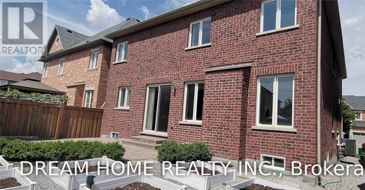 53 Hermitage Boulevard, Markham, ON, L6E 0S4 - 2