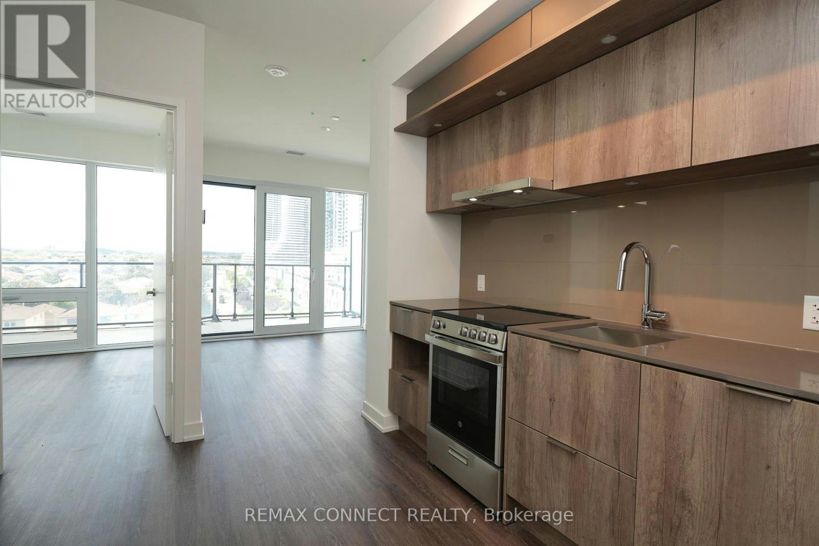 503-448 Burnhamthorpe Road W, Mississauga, ON, L5B 0R4 - 3