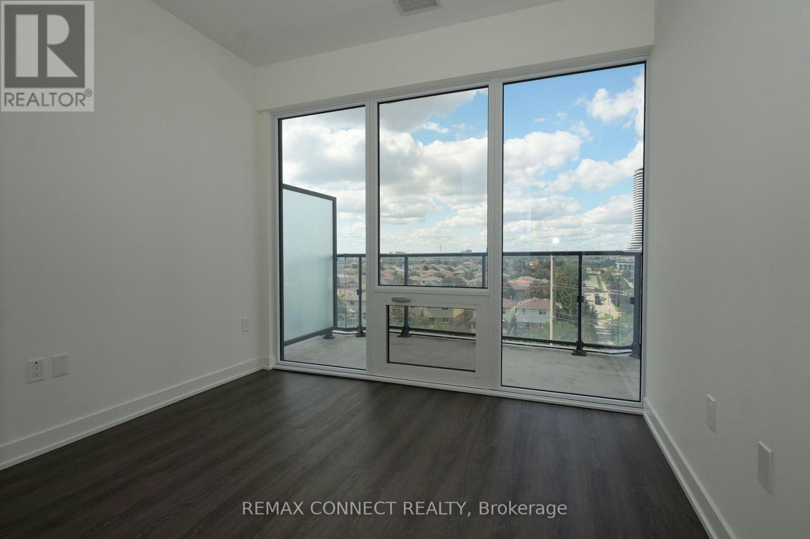 503-448 Burnhamthorpe Road W, Mississauga, ON, L5B 0R4 - 6