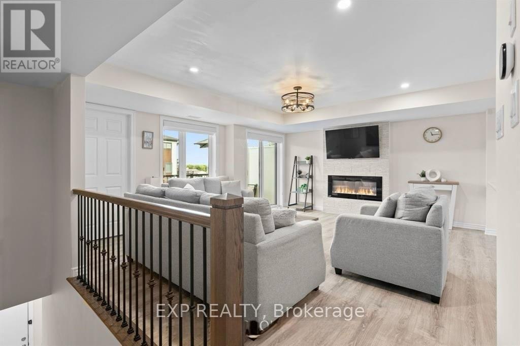 304 Lapland Private, Ottawa, ON, K2V 0S2 - 4