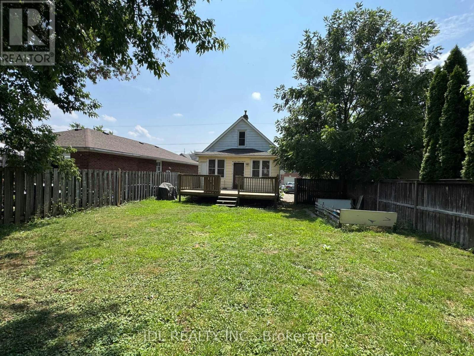 6269 Ash Street, Niagara Falls, ON, L2G 2H4 - 3
