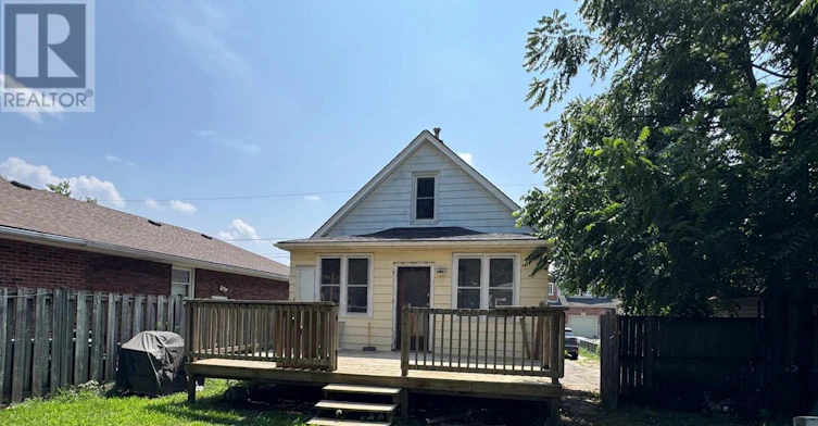 6269 Ash Street, Niagara Falls, ON, L2G 2H4 - 4