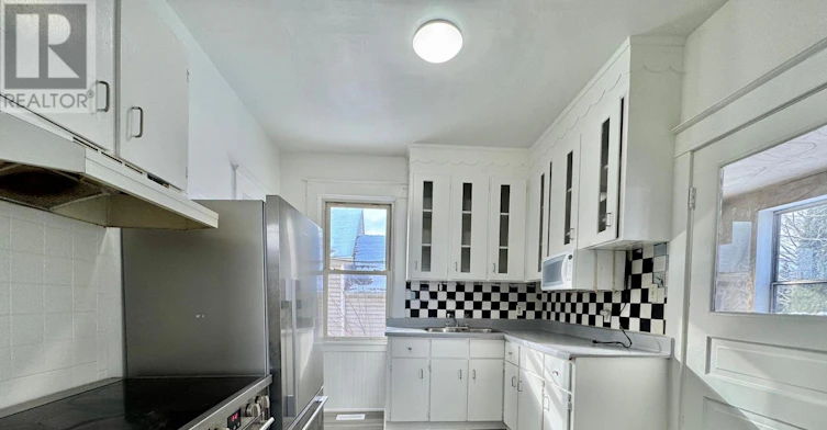 6269 Ash Street, Niagara Falls, ON, L2G 2H4 - 5