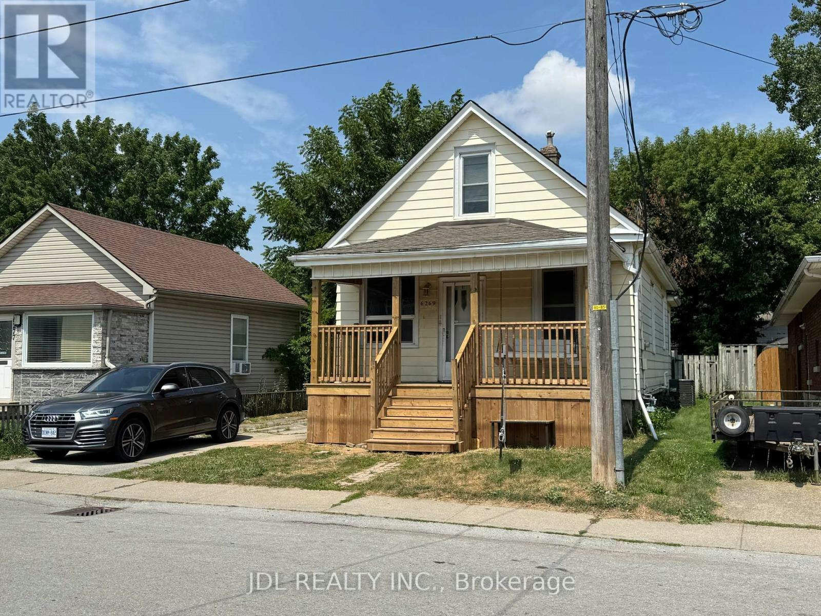 6269 Ash Street, Niagara Falls, ON, L2G 2H4 - 2
