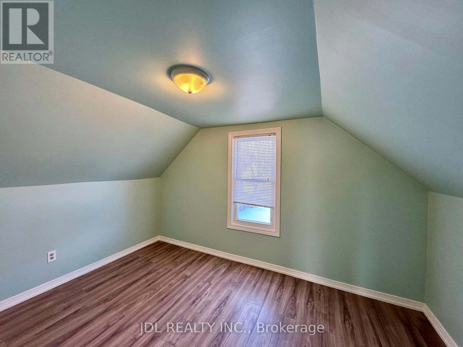 6269 Ash Street, Niagara Falls, ON, L2G 2H4 - 10