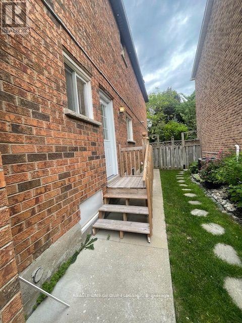 3665 Colonial Lower Drive, Mississauga, ON, L5L 4P2 - 3