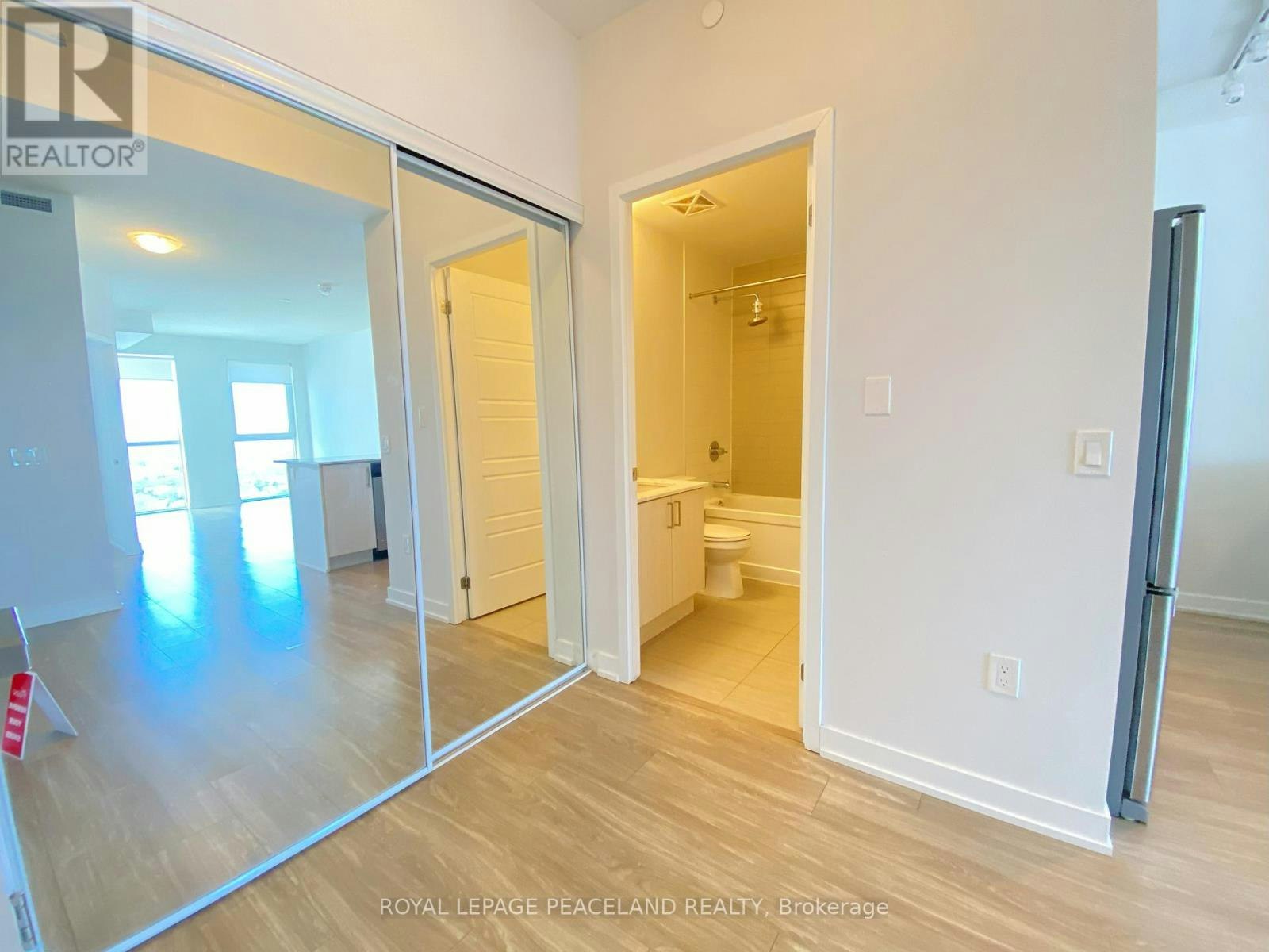 1901-4085 Parkside Village Drive, Mississauga, ON, L5B 0K9 - 9