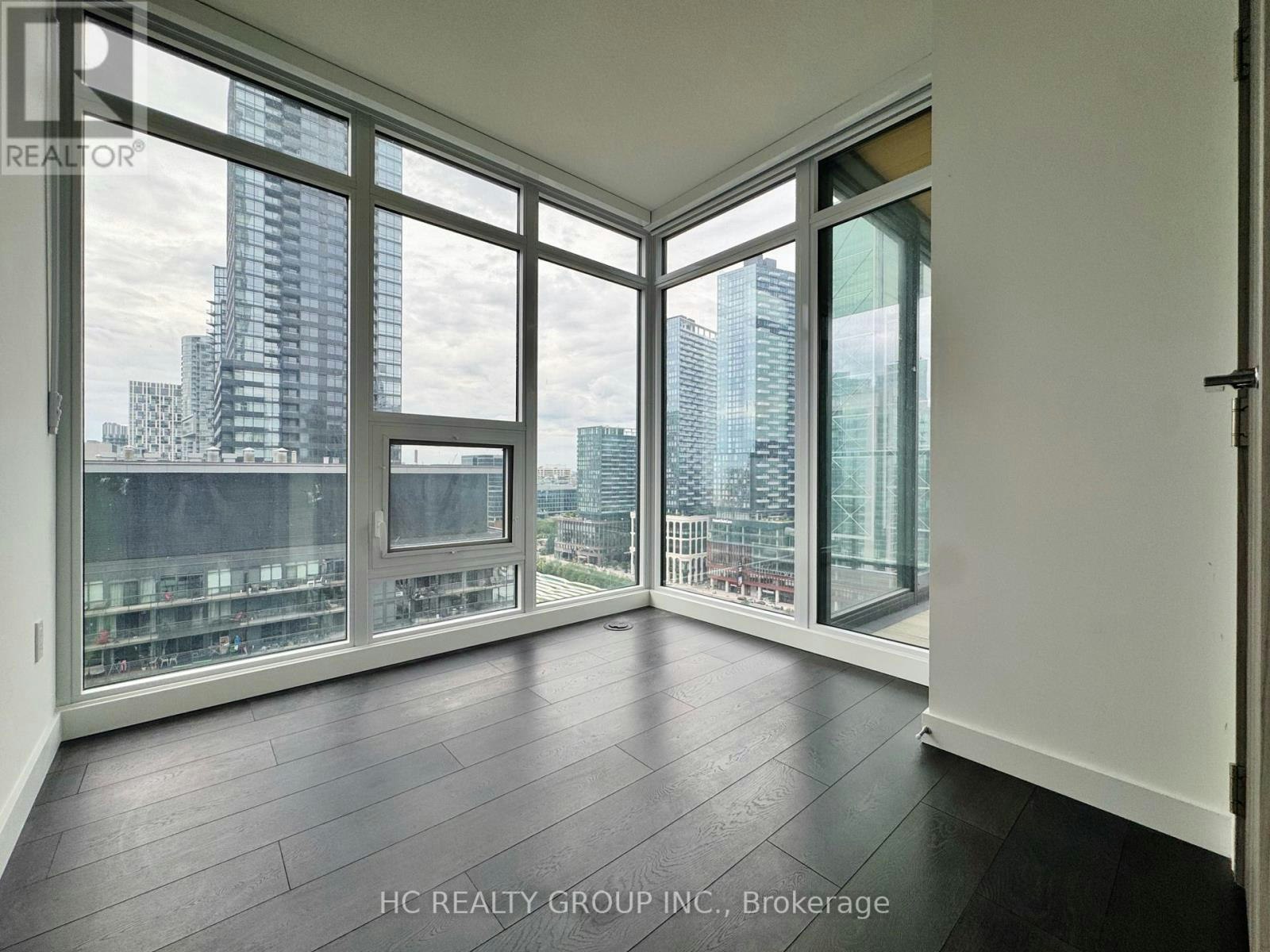 2103-3 Concord Cityplace Way, Toronto, ON, M5V 0X4 - 13