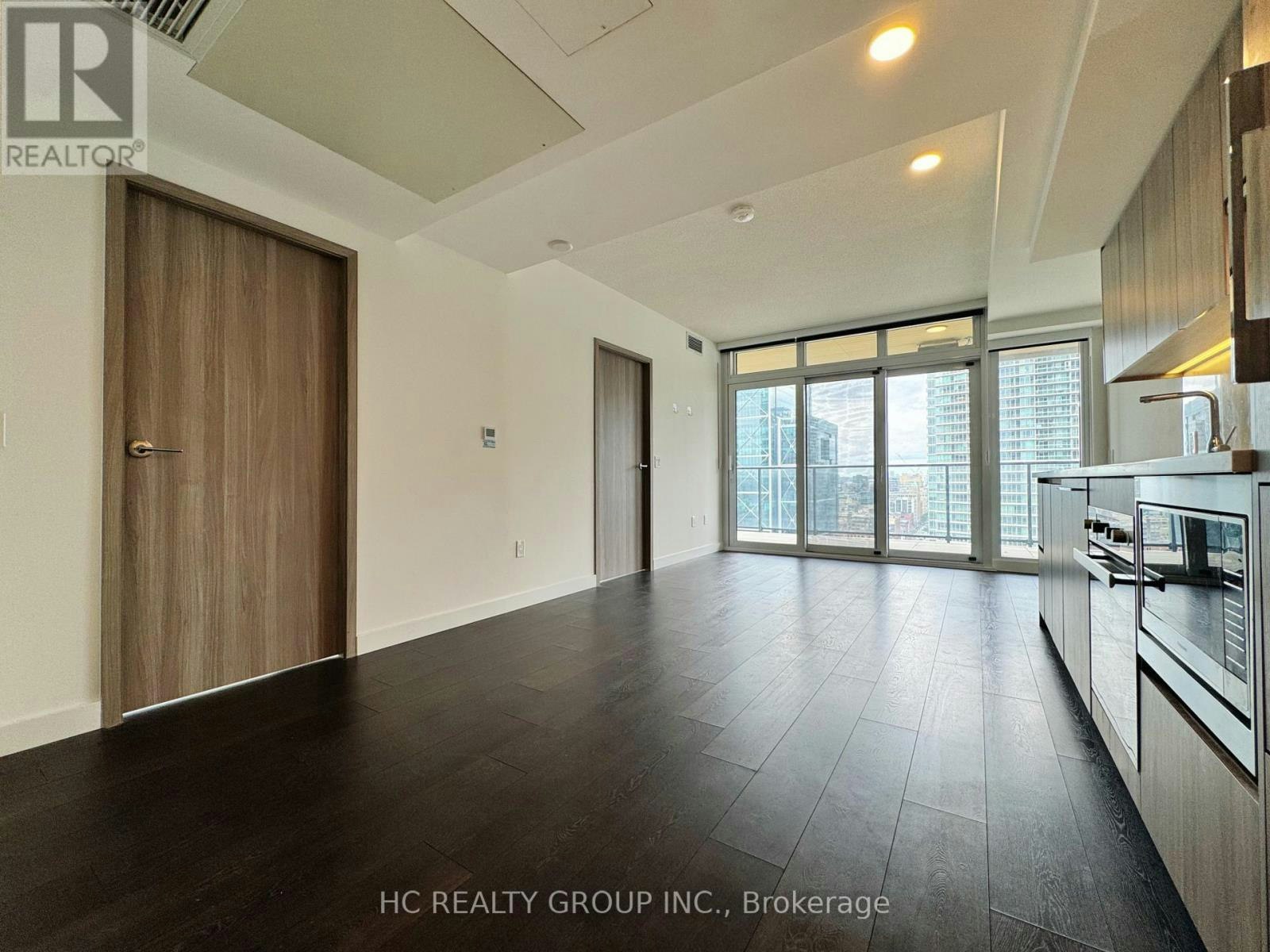 2103-3 Concord Cityplace Way, Toronto, ON, M5V 0X4 - 10