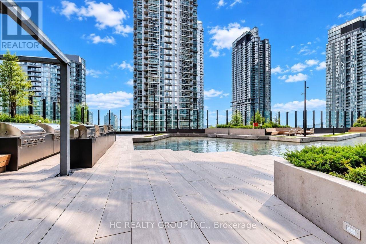 2103-3 Concord Cityplace Way, Toronto, ON, M5V 0X4 - 34