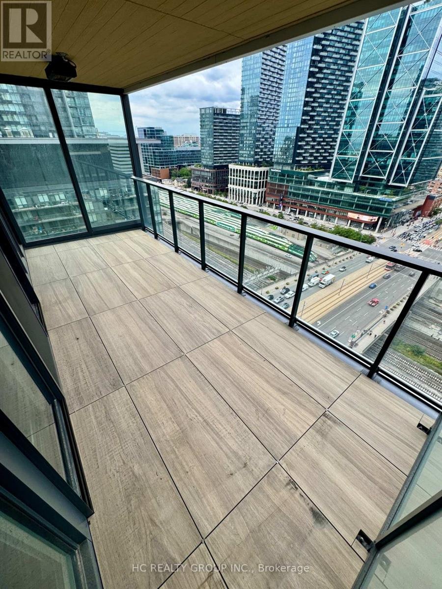 2103-3 Concord Cityplace Way, Toronto, ON, M5V 0X4 - 18