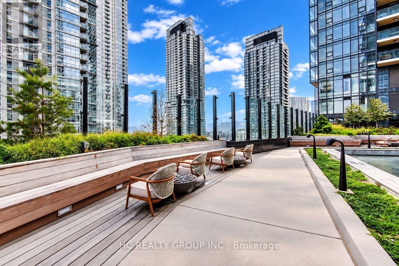 2103-3 Concord Cityplace Way, Toronto, ON, M5V 0X4 - 33