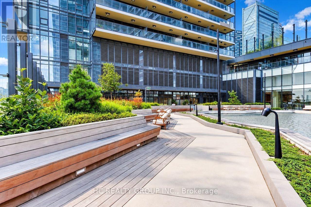 2103-3 Concord Cityplace Way, Toronto, ON, M5V 0X4 - 32