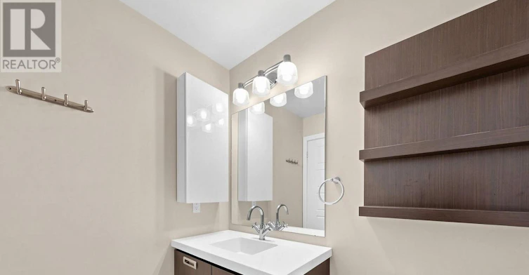 201-90 Stadium Road, Toronto, ON, M5V 3E9 - 14