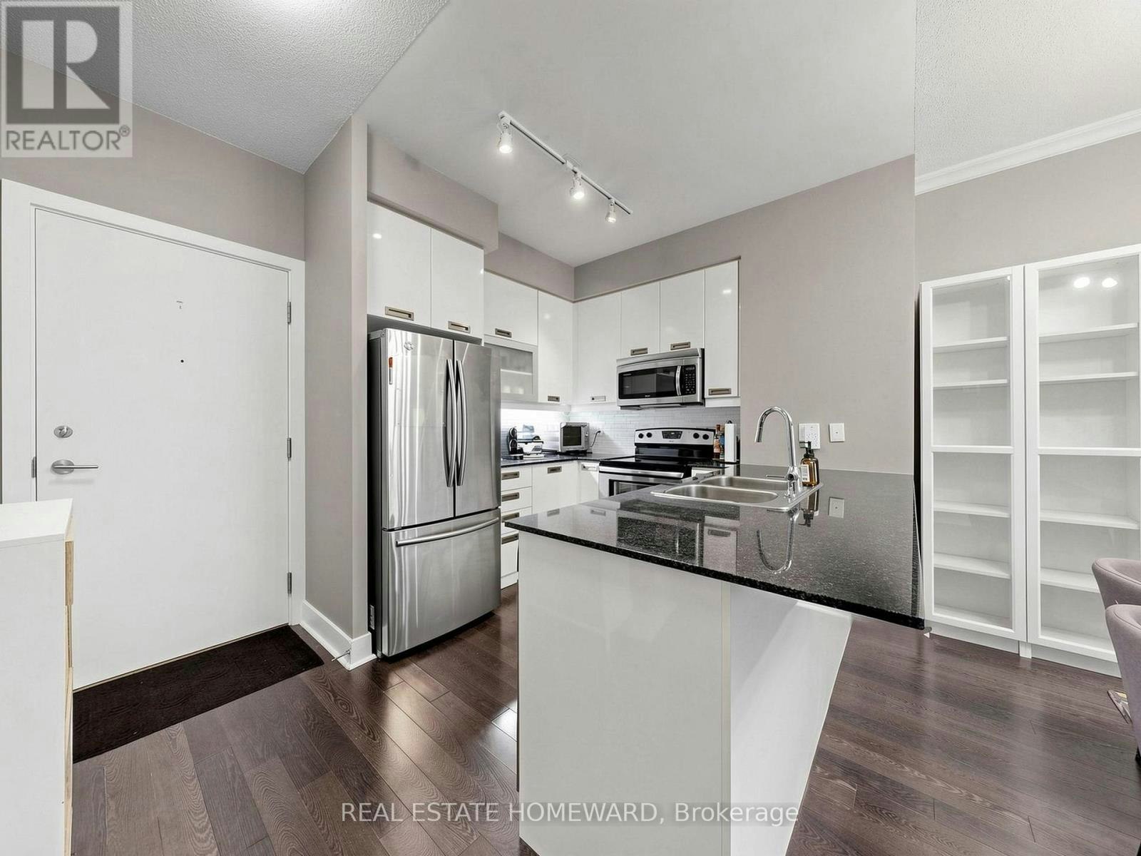 201-90 Stadium Road, Toronto, ON, M5V 3E9 - 7
