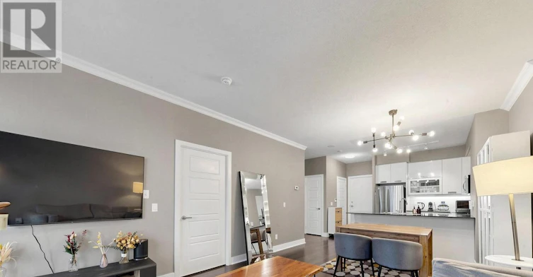 201-90 Stadium Road, Toronto, ON, M5V 3E9 - 4