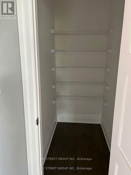 2086 Pharmacy Avenue, Toronto, ON, M1W 1H8 - 14