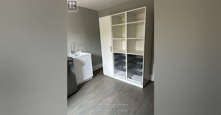 2086 Pharmacy Avenue, Toronto, ON, M1W 1H8 - 9