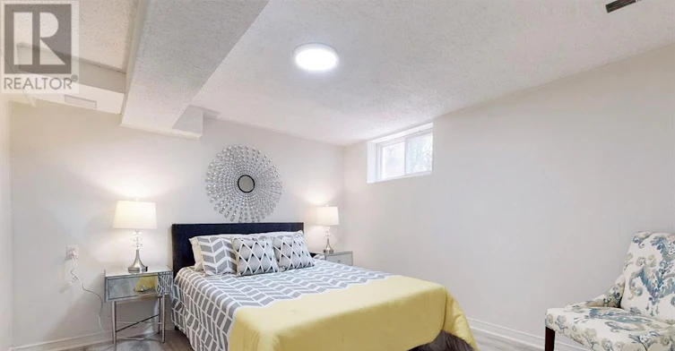 105 Aurora Heights Drive, Aurora, ON, L4G 2X1 - 8