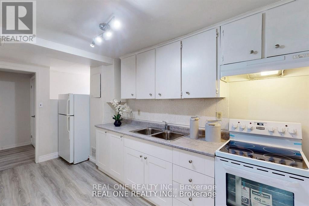 105 Aurora Heights Drive, Aurora, ON, L4G 2X1 - 7