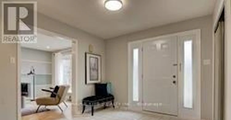 175 Keffer Circle, Newmarket, ON, L3X 1R9 - 2